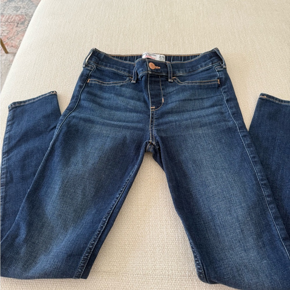 Abercrombie Kids 11/12 Mid Rise Midi Shorts girls Distressed Jean Shorts Raw Hem